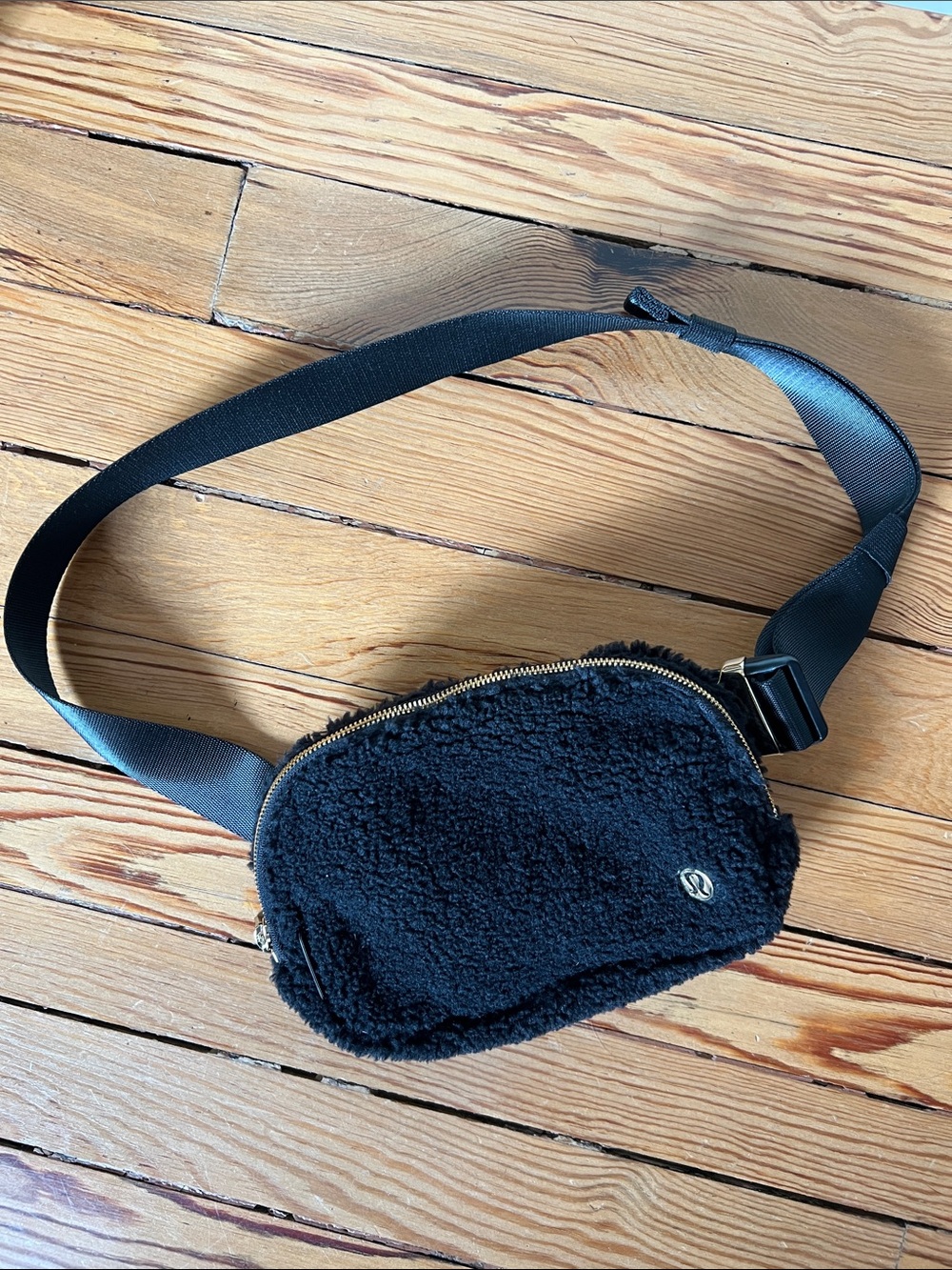 Lululemon Sherpa Everywhere Belt Bag 1L